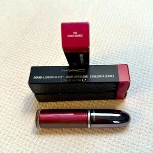 MAC Cosmetics Grand Illusion Glossy Liquid Lipcolour
